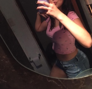 mlada devojka